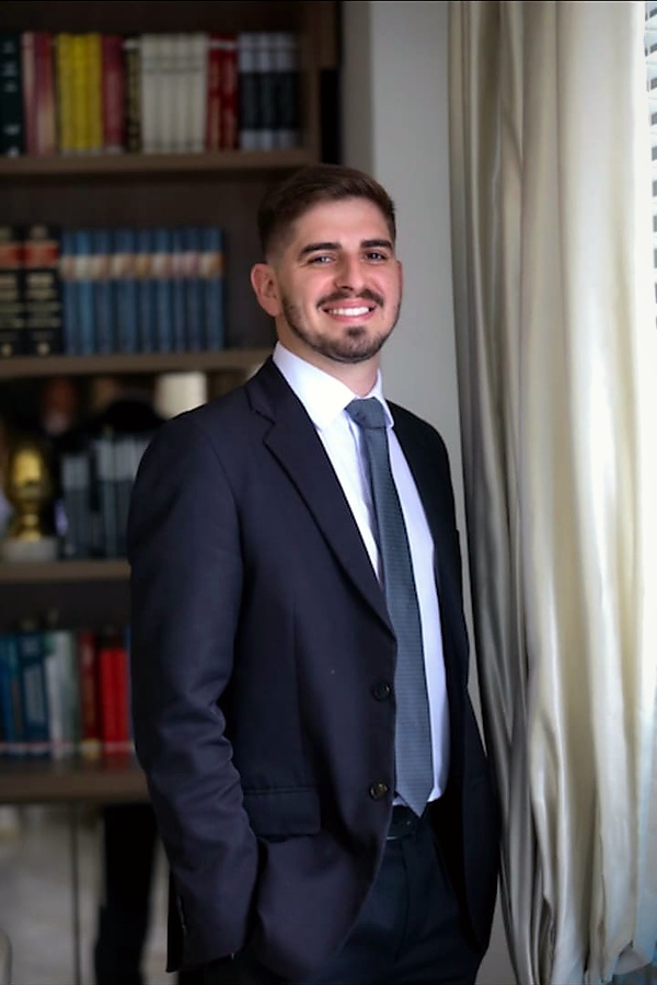 Eduardo de Biasi Ricardo — Advogado Aduaneiro